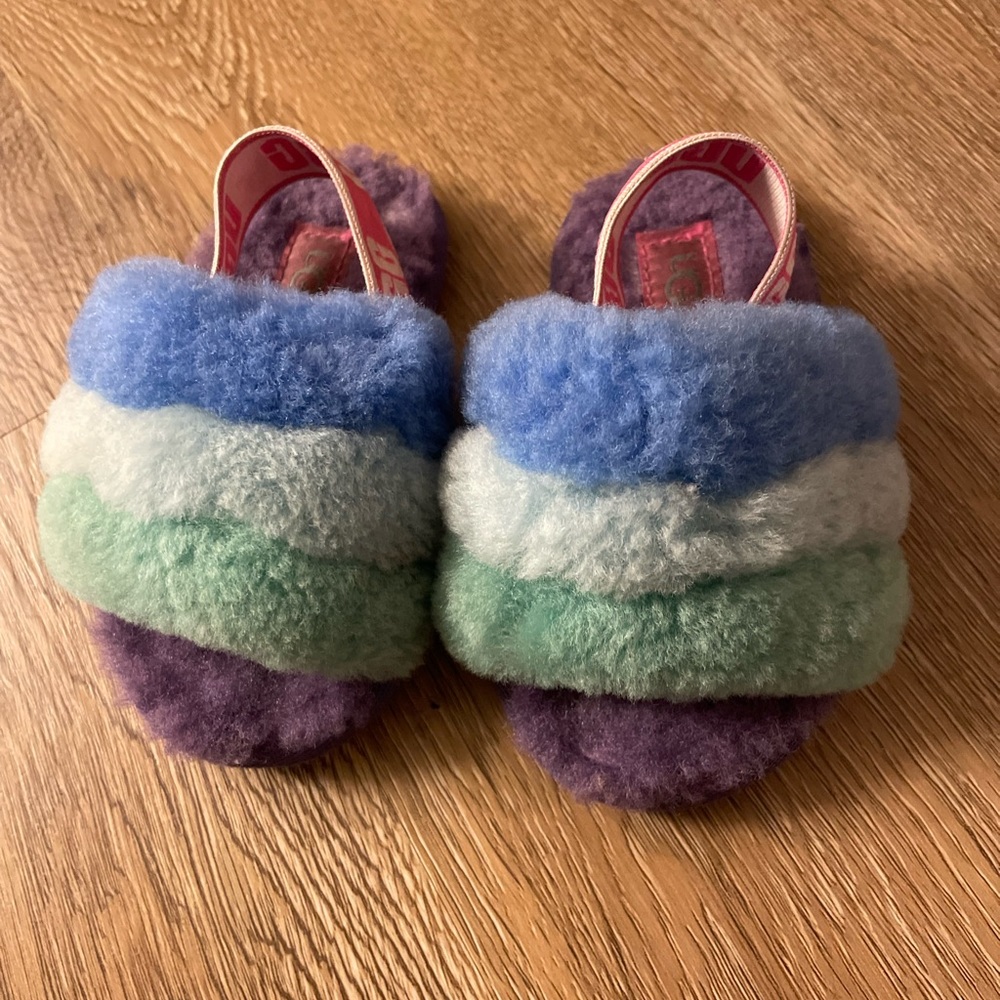 Ugg baby fur slides soo cute size 6